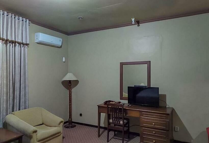 호텔 Indiana Syariah Mitra Reddoorz