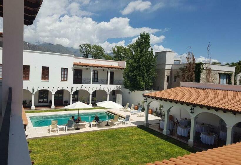 Iraola Hotel Boutique