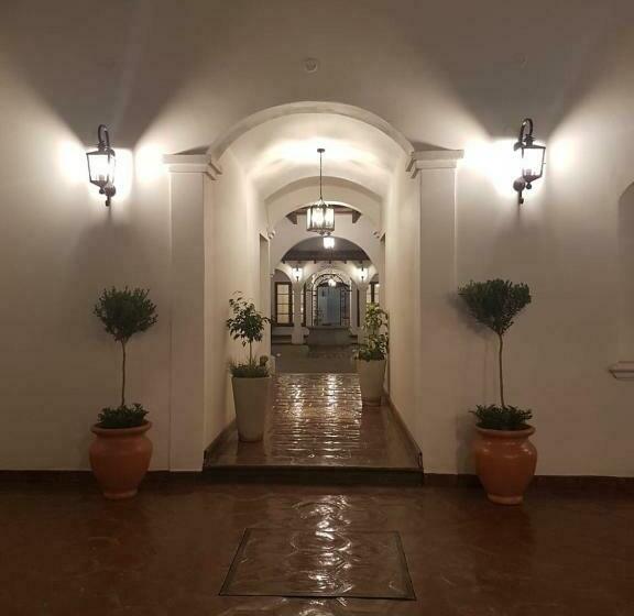 Iraola Hotel Boutique