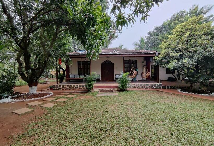 ホテル Misty Courtyard By Spicy Mango