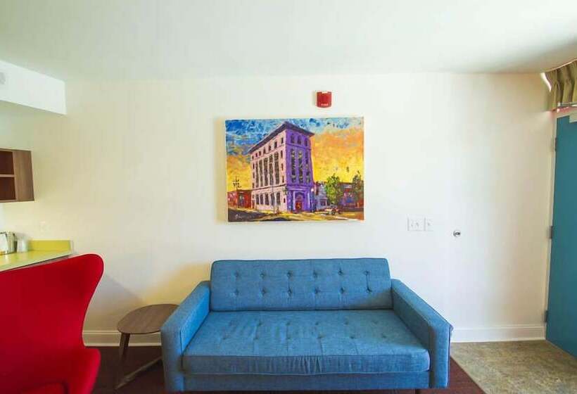 فندق Mother Earth Motor Lodge