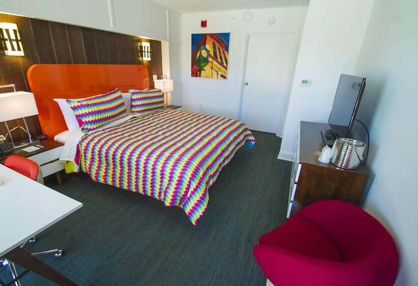 فندق Mother Earth Motor Lodge