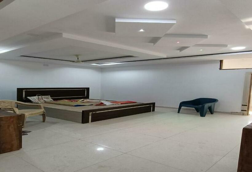 בית מלון כפרי Pop 84630 Jp Palace