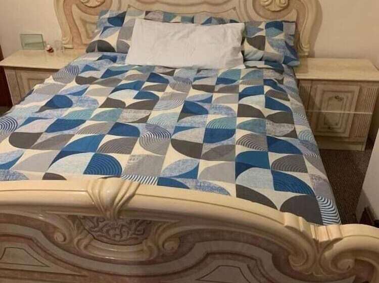 Пансион Busy Bee   Guest House   Self Service