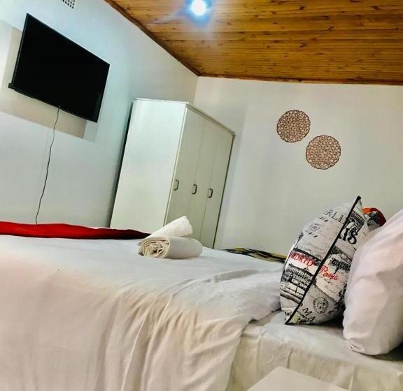 פנסיון Capitalt Luxury Guest House