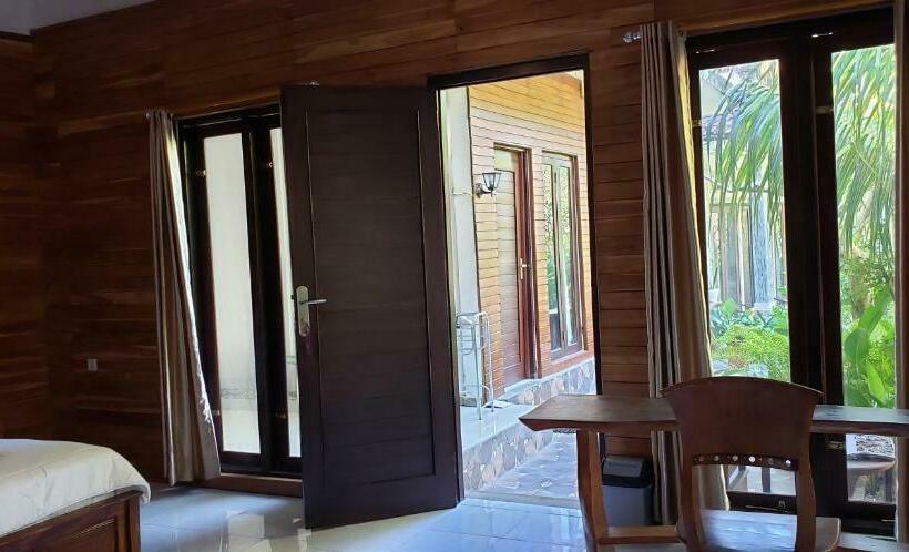 פנסיון Citronella Home Stay