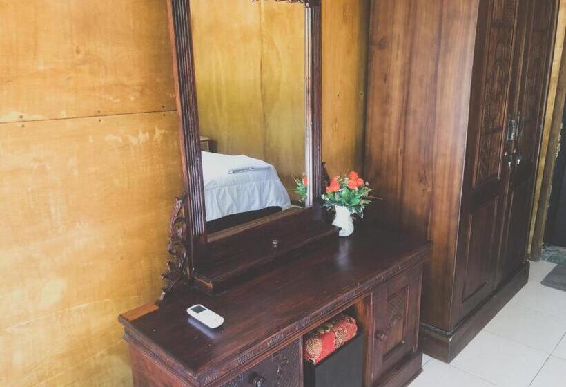 פנסיון Citronella Home Stay