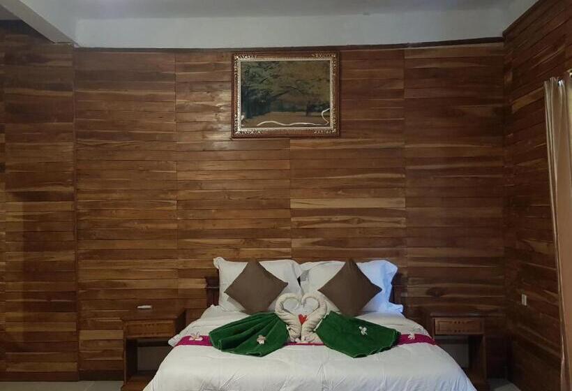 פנסיון Citronella Home Stay