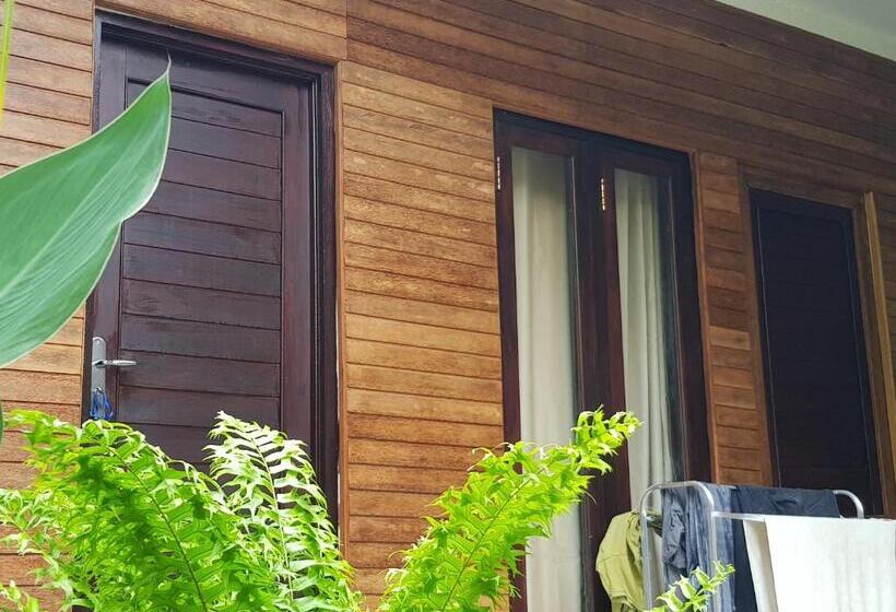 Пансион Citronella Home Stay