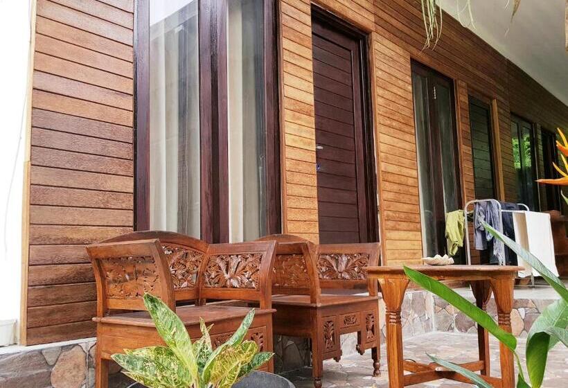 פנסיון Citronella Home Stay