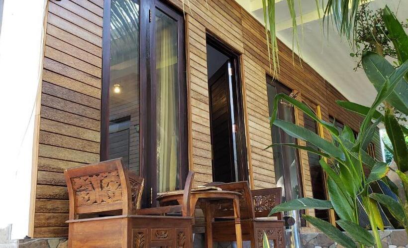 פנסיון Citronella Home Stay