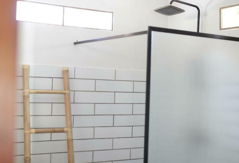 膳宿费 Hideaway Batukaras