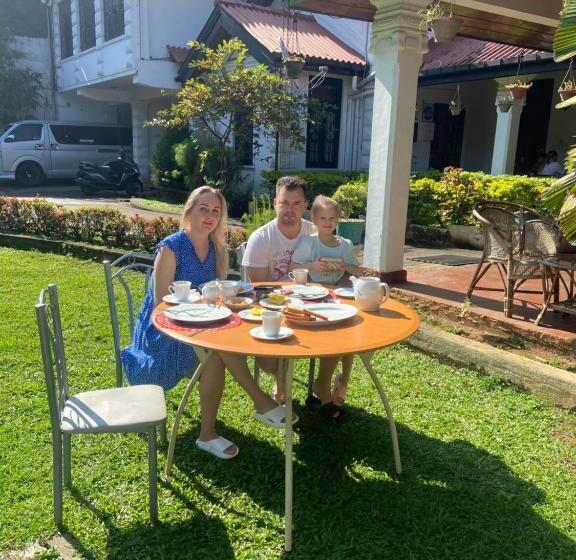 펜션 Kandy Garden Villa