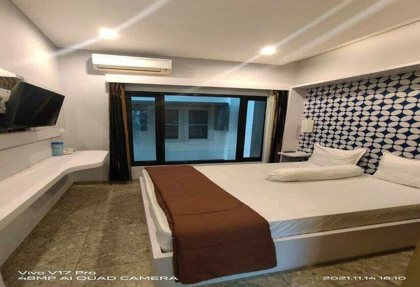 ペンション May Kost