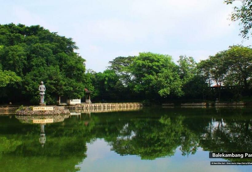 ペンション May Kost