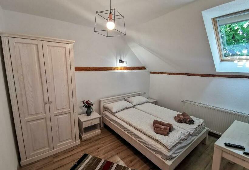 펜션 Otto S Guesthouse