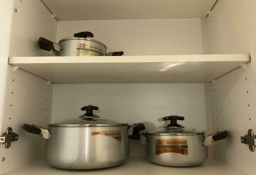 Private Room In Oliver 104 Ave, Across Grand Mcewan University, Norquest College, A Chic Location!