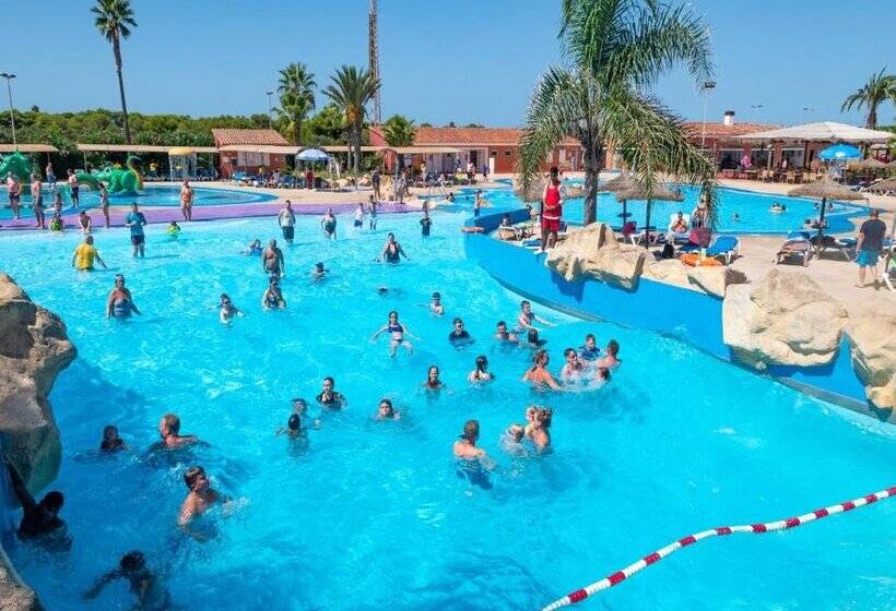 Aparthotel Flora Park