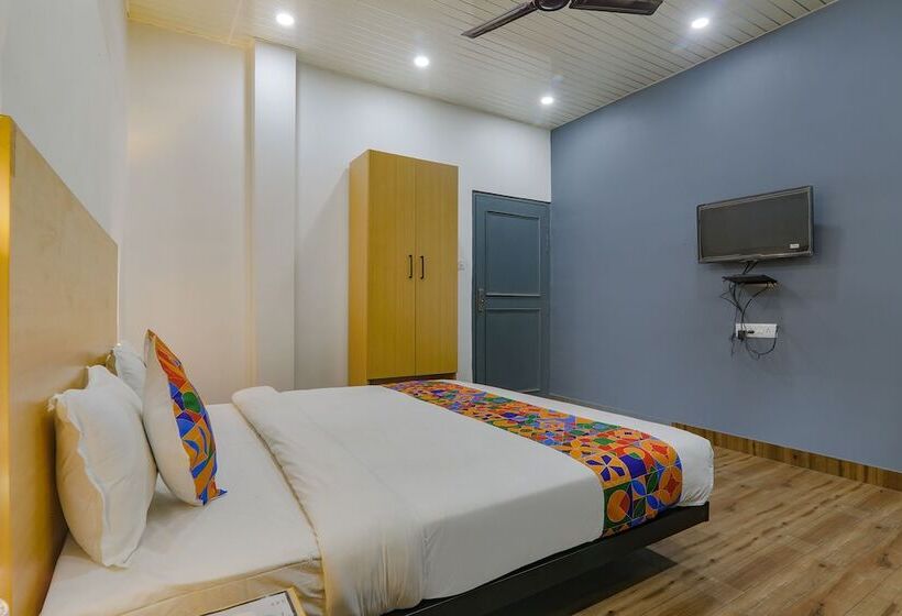 Fabhotel Super 3 Premium Ii