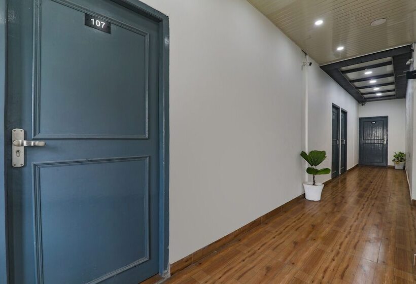 Fabhotel Super 3 Premium Ii