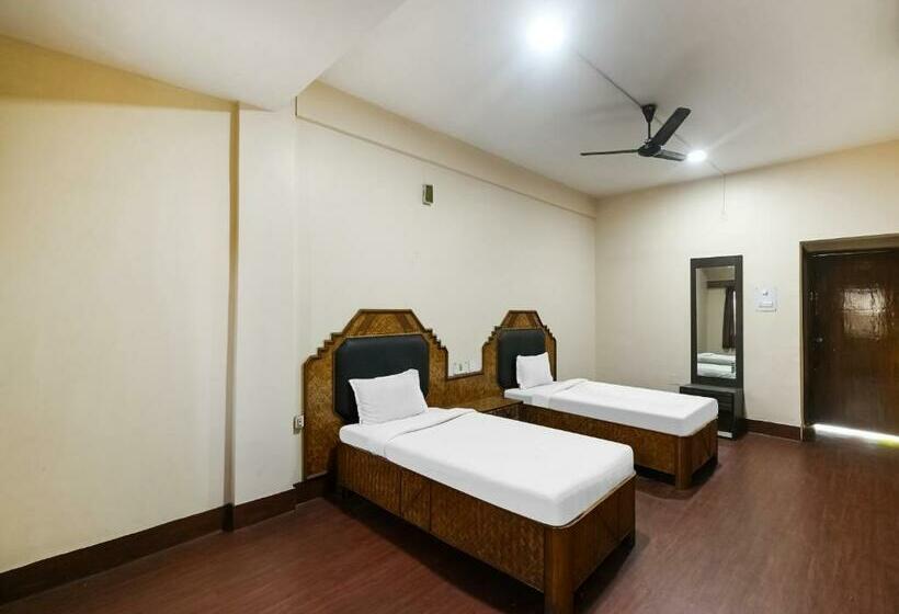 فندق Capital O 84581 The Prestige Tridev