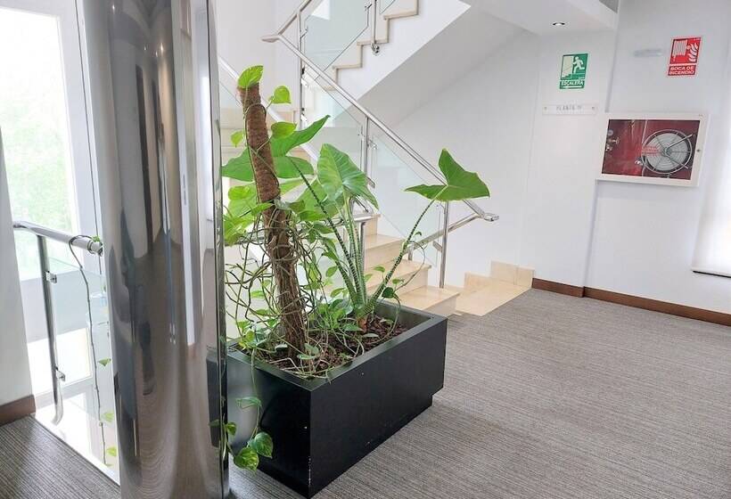 בית מלון כפרי Costa Atlantica