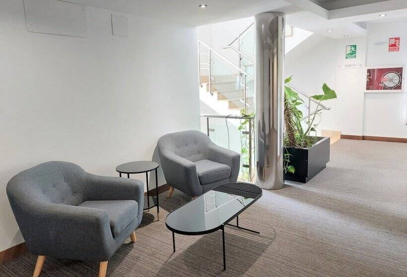 בית מלון כפרי Costa Atlantica