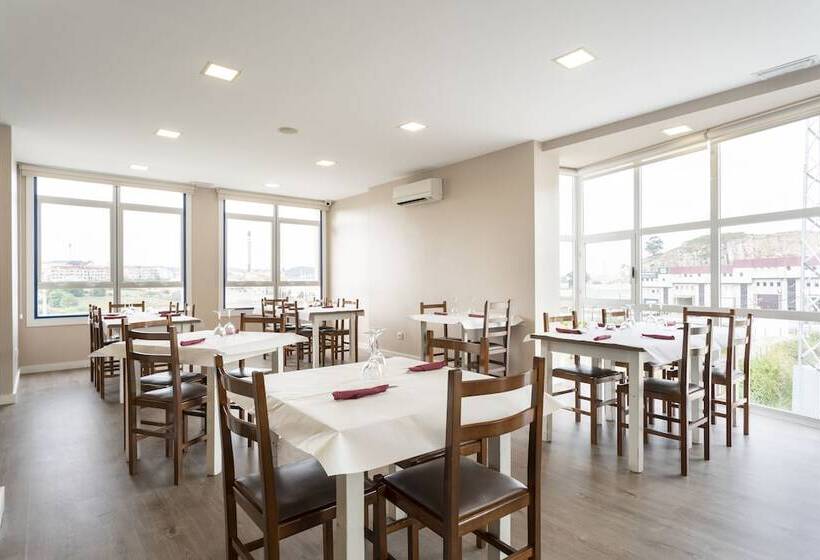 בית מלון כפרי Costa Atlantica