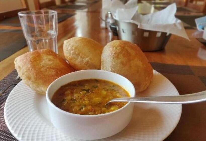 فندق Le Roi Lake View, Koti