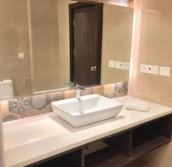 فندق Le Roi Lake View, Koti