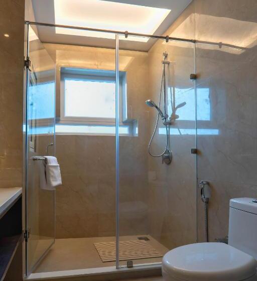 فندق Le Roi Lake View, Koti