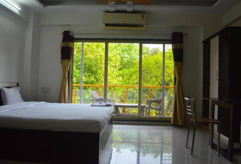 فندق Nilaya Nest Away