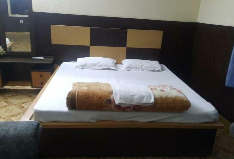 호텔 Oyo 84458 New Finlandia  And Funpark