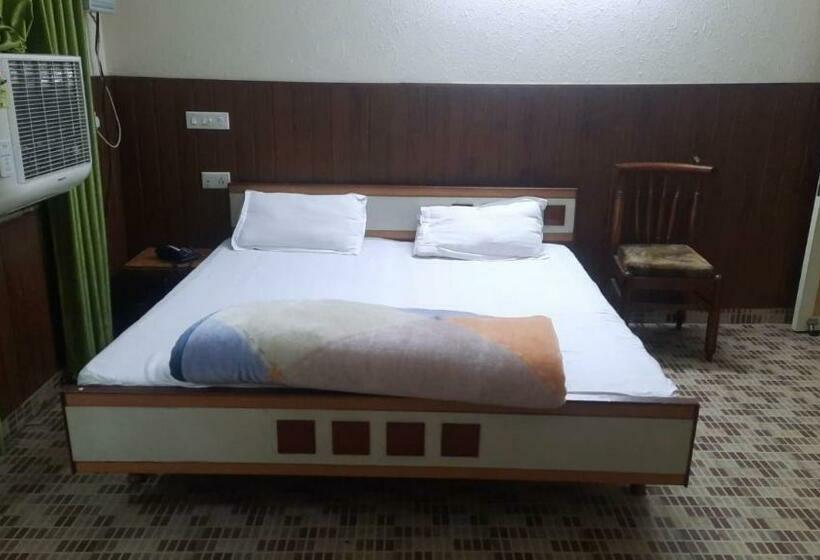 호텔 Oyo 84458 New Finlandia  And Funpark