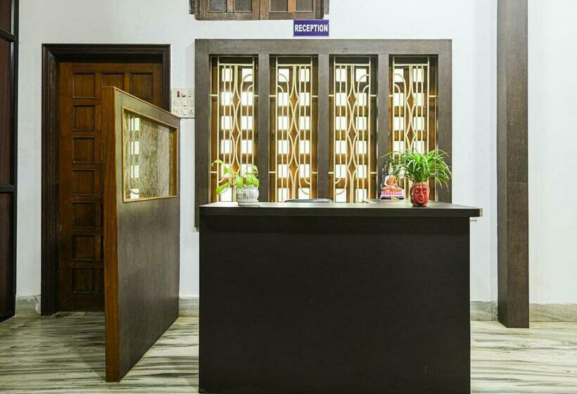 호텔 Oyo 84477 M Palace Villa