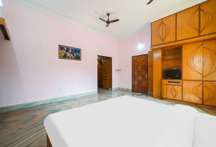 호텔 Oyo 84477 M Palace Villa