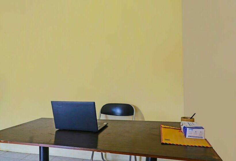 酒店 Oyo 90809 Homestay Black Pink Merah Jambu