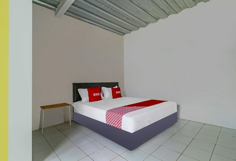 ホテル Oyo 90809 Homestay Black Pink Merah Jambu