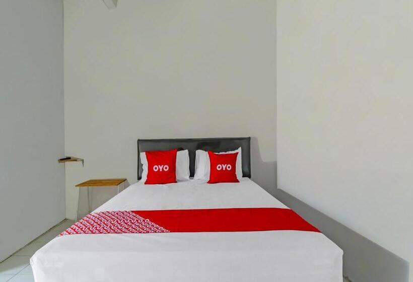 ホテル Oyo 90809 Homestay Black Pink Merah Jambu