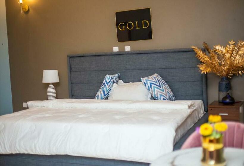 هتل Piano & Gold Collections, Peduase