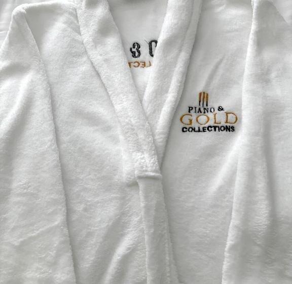 هتل Piano & Gold Collections, Peduase