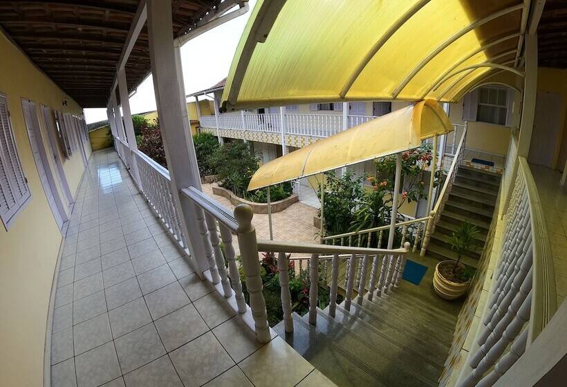 בית מלון כפרי Pousada Frezza Mergulho