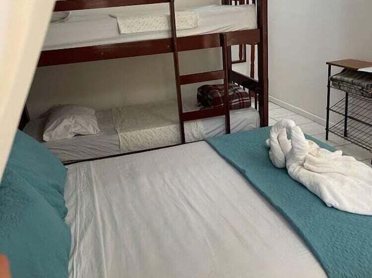 בית מלון כפרי Pousada Frezza Mergulho