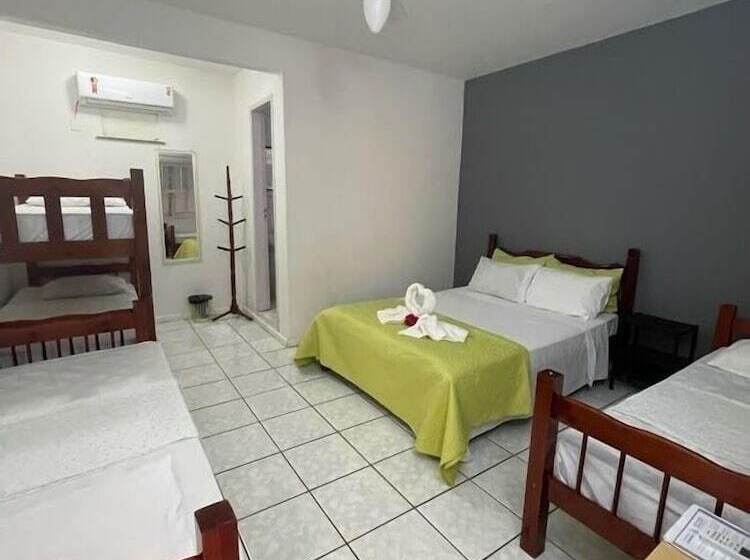 בית מלון כפרי Pousada Frezza Mergulho