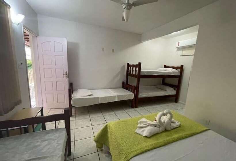 בית מלון כפרי Pousada Frezza Mergulho