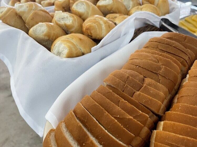 בית מלון כפרי Pousada Frezza Mergulho