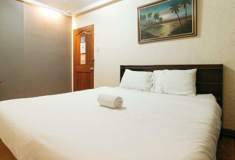 فندق Reddoorz Plus Ysvan  Angeles Pampanga