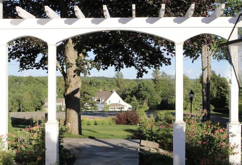 هتل The Hermitage Inn Vermont