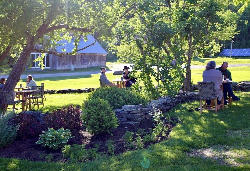 هتل The Hermitage Inn Vermont