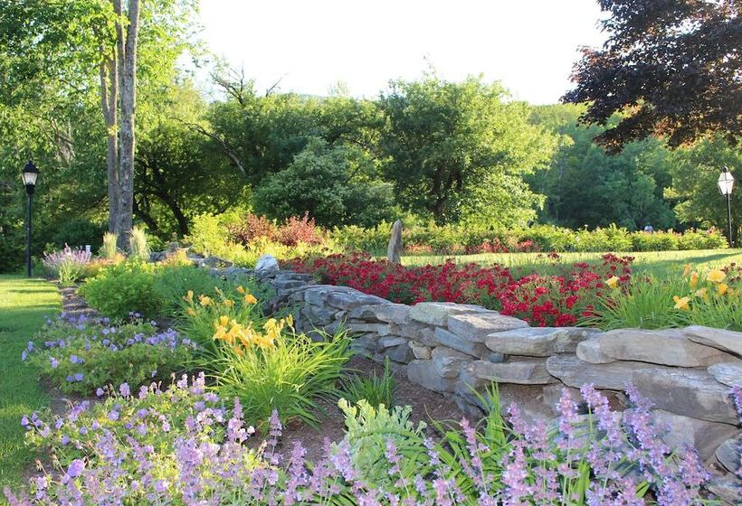 هتل The Hermitage Inn Vermont